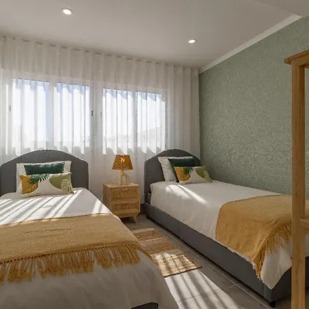 Apartman Stunning Modern In Oura Beach Albufeira